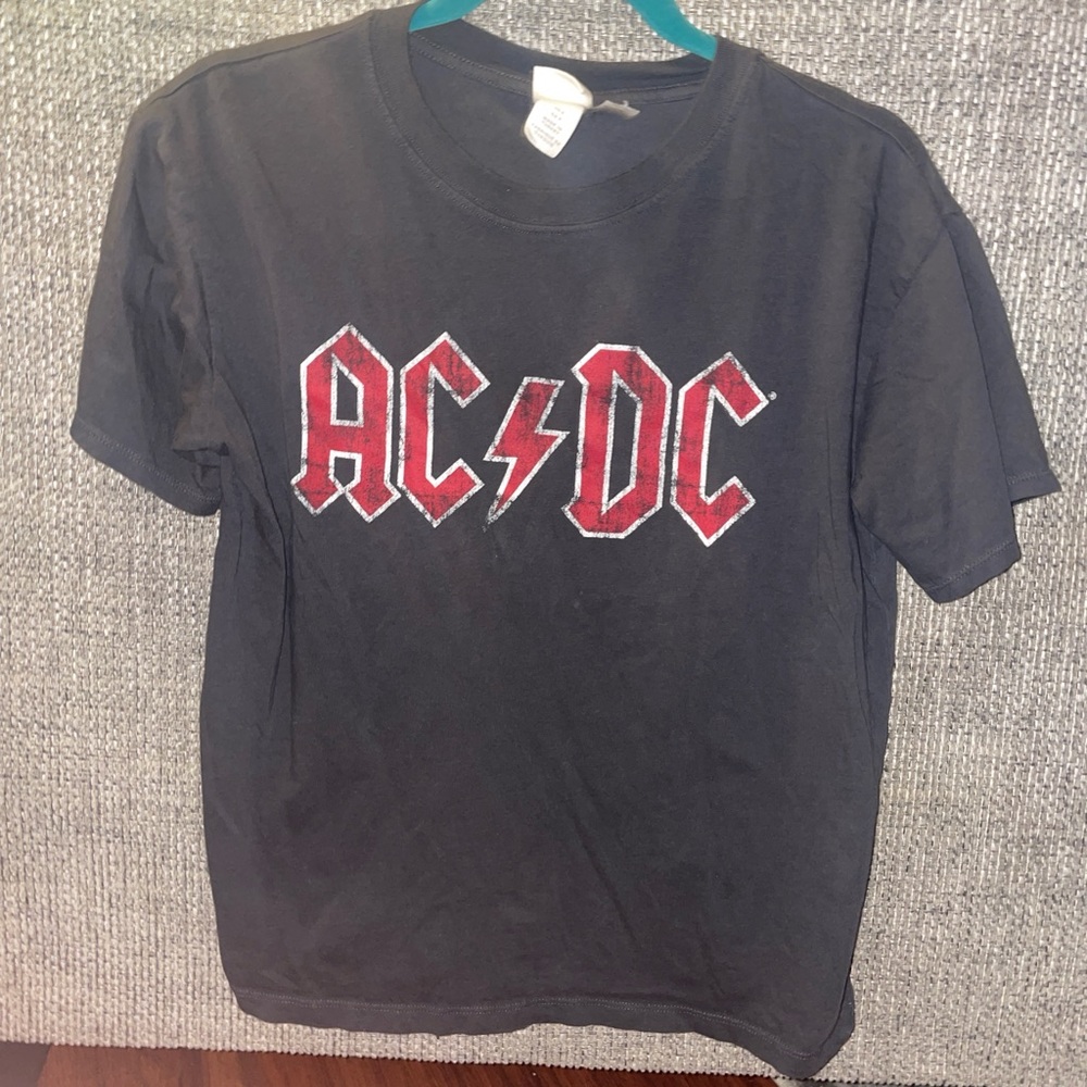 H&M Black Graphic Tee